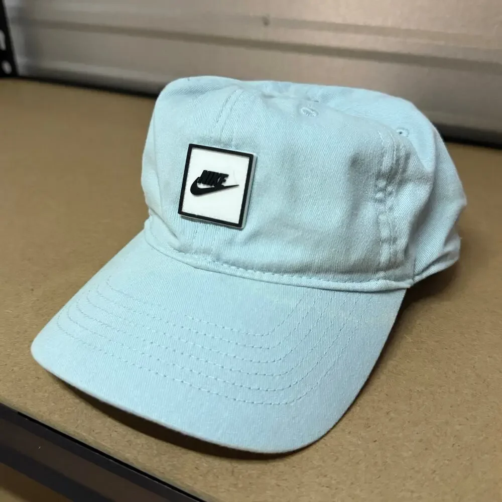 Nike measurements brim